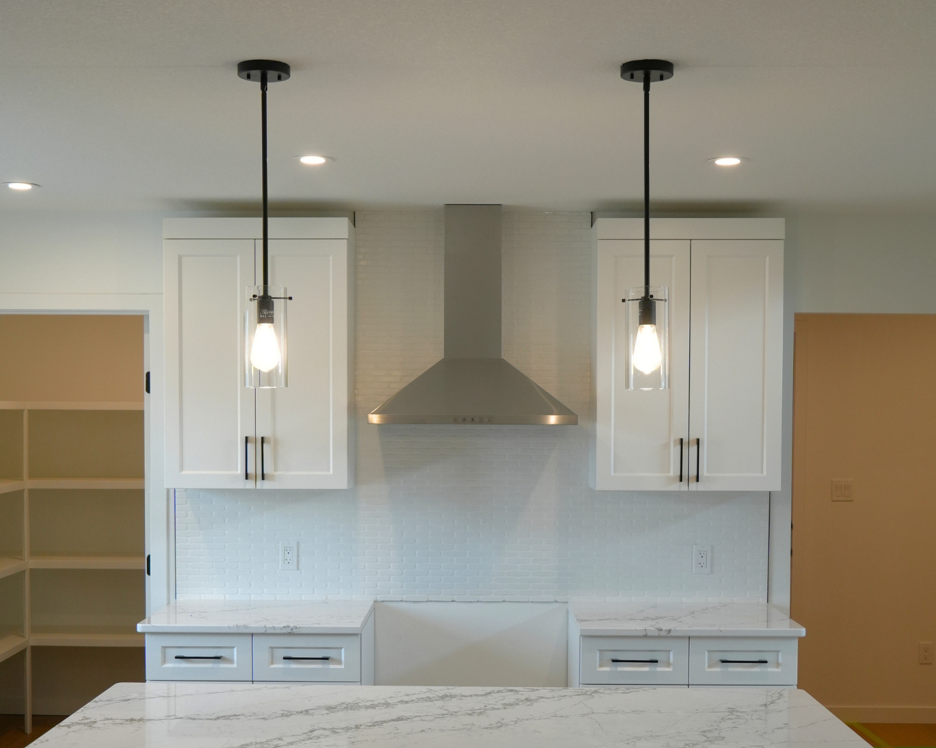 Where crafstmanship thrives / Meticulously construction Homes by Empire